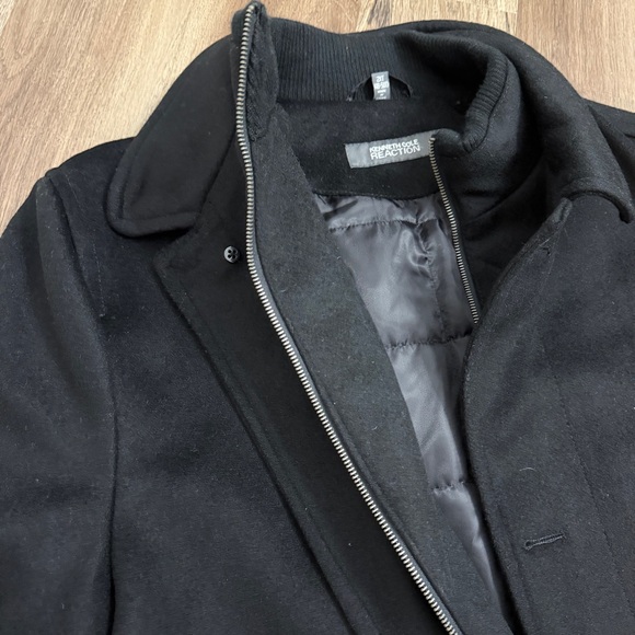 Men's Kenneth Cole Black Pea Coat - Picture 4 of 6